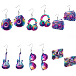 Orecchini pendenti in acrilico colorati per festival musicale